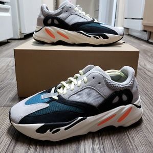 Adidas Yeezy Waverunner 700